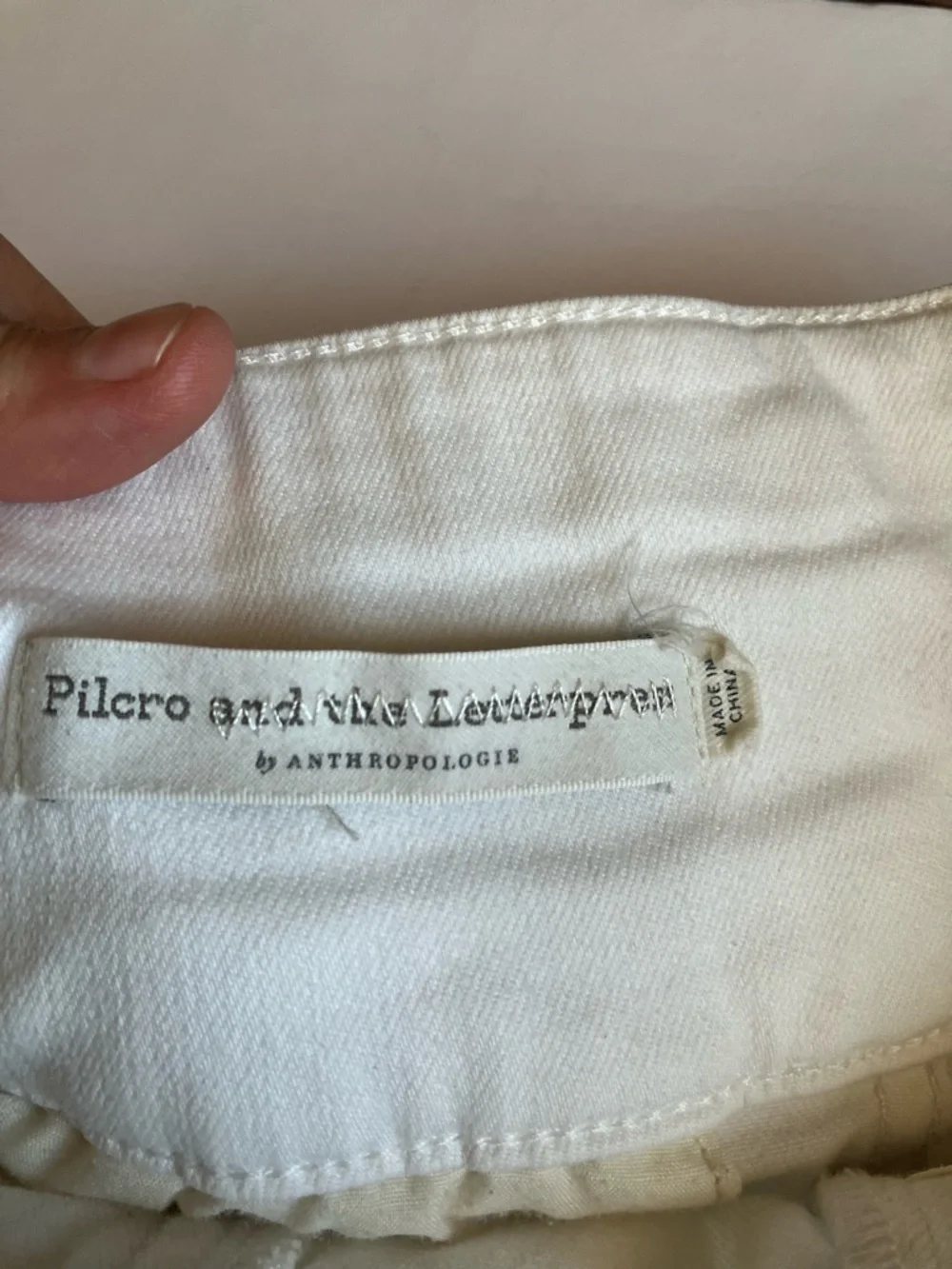 Anthropologie White High-Rise Denim Shorts - Picture 3 of 14